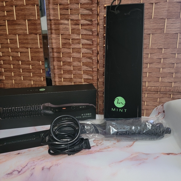 Mint XL 1 1/3 Inch Curling Thermal Brush - Picture 2 of 9